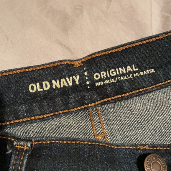 Old Navy Mid-rise Size 6 Straight Leg Jeans - Picture 5 of 9